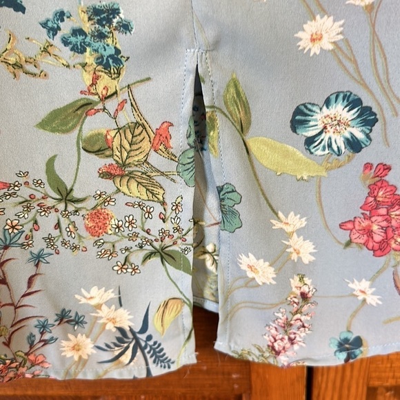 Philosophy Floral Sleeveless High Low Button Down Hidden Placard Polyester Top - Picture 6 of 14